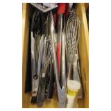 GROUPING: KITCHEN UTENSILS