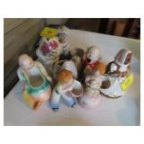 GROUPING: FIGURINES