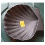 CAST IRON SHELL DISH