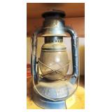 LITTLE WIZARD BARN LANTERN
