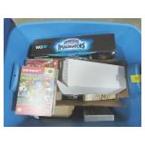 Wii FIGURINES, TRADING CARDS, ETC.
