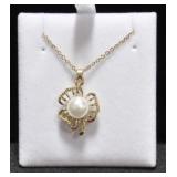 PEARL CLOVER NECKLACE