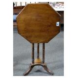 TILT TOP TABLE - WALNUT - OCTAGON TOP