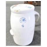 INDIAN HEAD 4 GALLON CROCK CHURN WITH LID - NO DAS