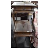 HICKORY CHAIR CO. QUEEN ANNE STYLE END TABLES