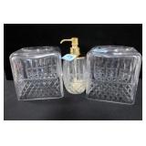 2 CRYSTAL TISSUE COVERS AND CRYSTAL SOAP