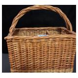 WINE BASKET WITH DIVIDERS FOR 6 WINE BOTTLES