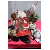 GROUPING: CHRISTMAS DECORATIONS