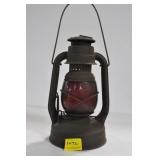 DIETZ LITTLE WIZARD LANTERN WITH RED GLOBE