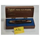 SCHRADE WALDEN USA POCKET KNIFE IN BOX