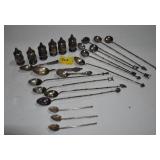 LOT OF ASSORTED STERLING SILVER SPOONS & SHAKERS