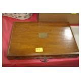 WOOD LIFT TOP DISPLAY CASE