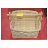 WOVEN BASKET