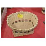 WOVEN BASKET
