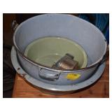 GRANITEWARE PANS