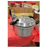 PRESSURE COOKER
