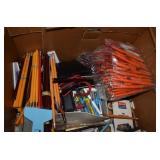BOX ASSORTED LOUISVILLE & NASHVILLE COLLECTIBLES
