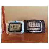 2 ATOMIC CLOCKS