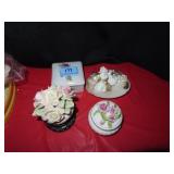 GROUPING: VINTAGE PILL BOXES, ETC.