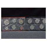2004 MINT SET P D MINTS