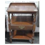 SINGLE DRAWER NIGHT STAND