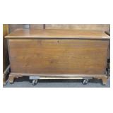 CEDAR LINED BLANKET CHEST