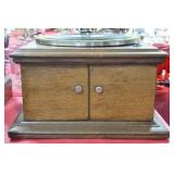 VICTOR TALKING MACHINE - OAK CABINET