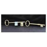 2 BRASS KEYS - MARKED: WILLIAMSBURG RESTORATION