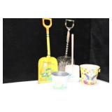 SAND PAILS AND SHOVELS - 3 3/4"
