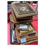 GROUPING: PICTURE FRAMES