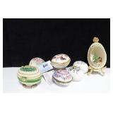 7 CERAMIC AND DECORATIVE EGGS