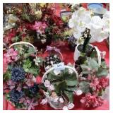 GROUPING: ARTIFICIAL FLOWERS IN BASKETS