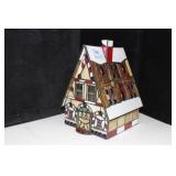 STAINED GLASS GINGERBREAD HOUSE LAMP
