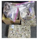 GROUPING: JEWELRY BOXES, JEWELRY, ETC.