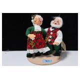 ANNALEE  SANTA AND MRS. CLAUS