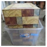 DECORATIVE BOXES OF YARNS