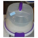 WILTON CAKE CARRIER AND BUNDT PAN