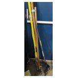 GARDEN TOOLS: RAKE, PRUNER, ETC.