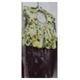 2 SETS OF CURTAINS AND VINTAGE CLOTHES PIN BAG