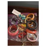 COSTUME JEWELRY: BANGLE BRACELETS