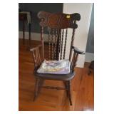 OAK SPINDLE BACK ROCKING CHAIR