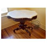 VICTORIAN WALNUT MARBLE TOP LAMP TABLE