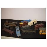 LIONEL TRAINS BOX LOT