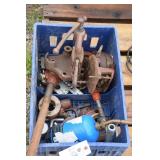 PIPE THRIEADERS AND VICE