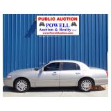 2005 Lincoln Town Car Signature