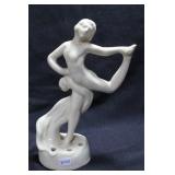 DANCER HOLDING FOOT - 7 1/2" - IVORY SOME CRAZING