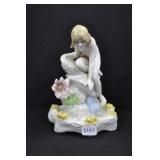 LADY REACHING INTO WATER - 4 1/2" - WHITE/TINTED