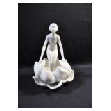 LADY IN LOTUS - 7" - IVORY MARKED: 8138