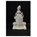 ENGLISH COLONIAL LADY DESCENDING STAIRS - 7 1/2"