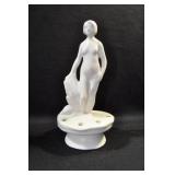 HOBART STANDING WOMAN - 8 1/2"